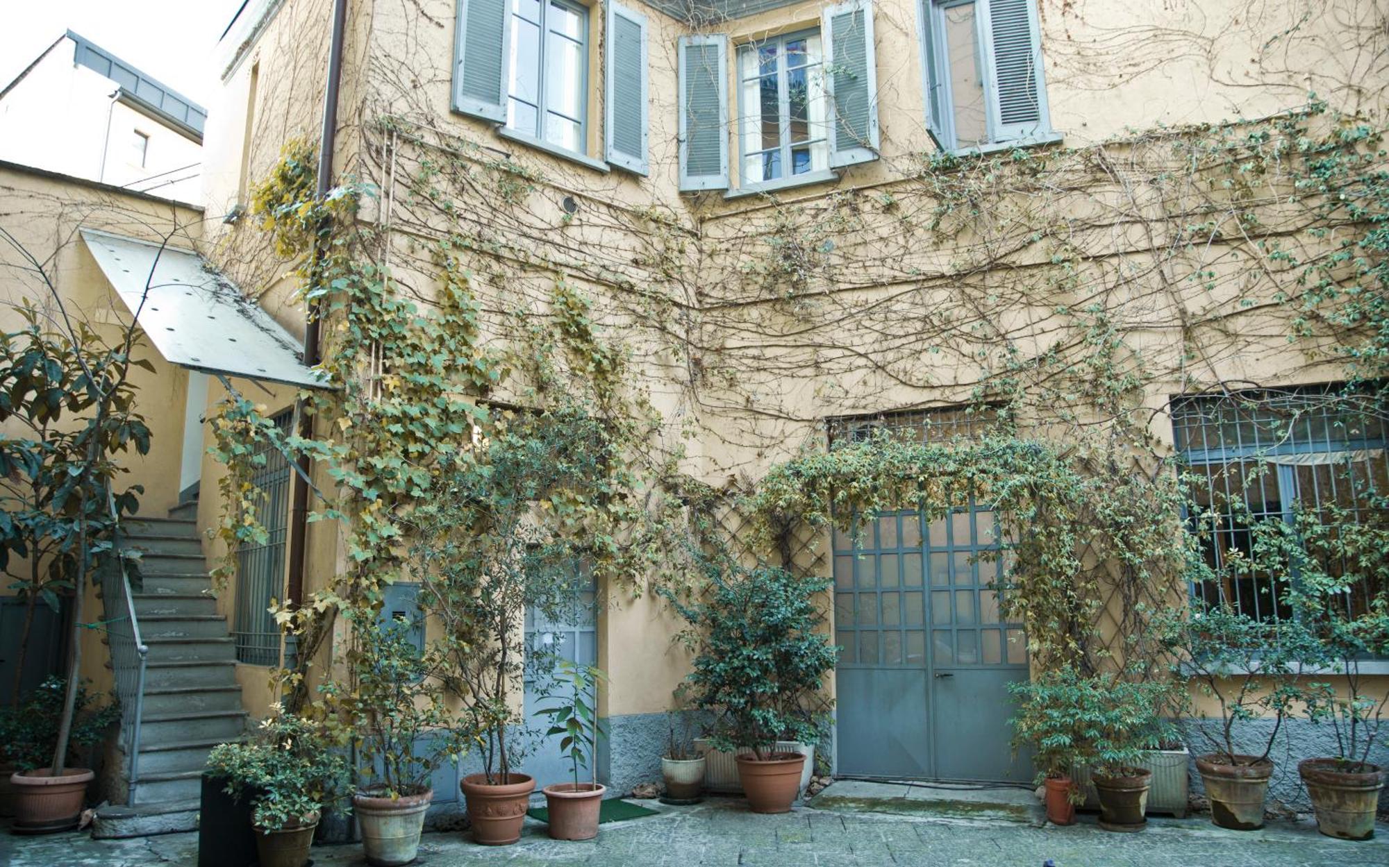 Brera Apartments In Porta Romana Milan Bagian luar foto