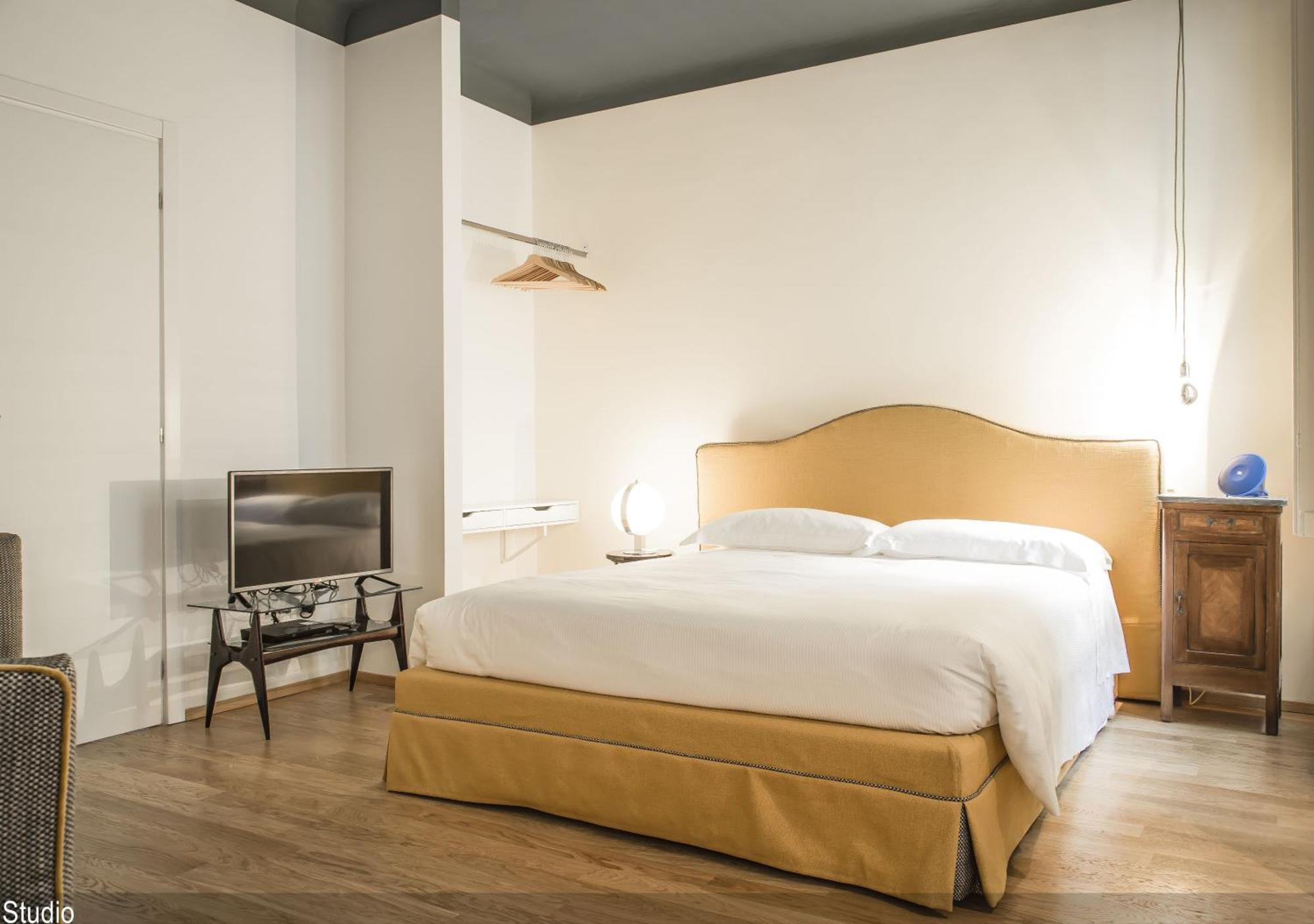 Brera Apartments In Porta Romana Milan Bagian luar foto