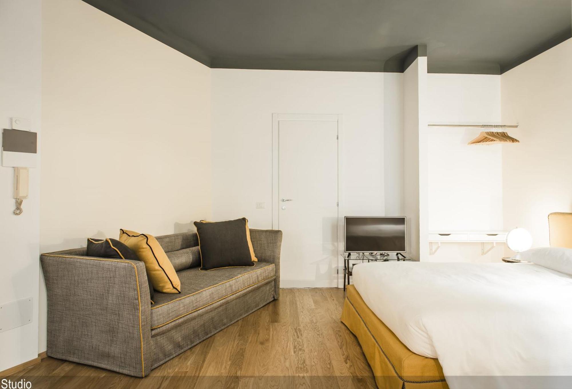 Brera Apartments In Porta Romana Milan Bagian luar foto